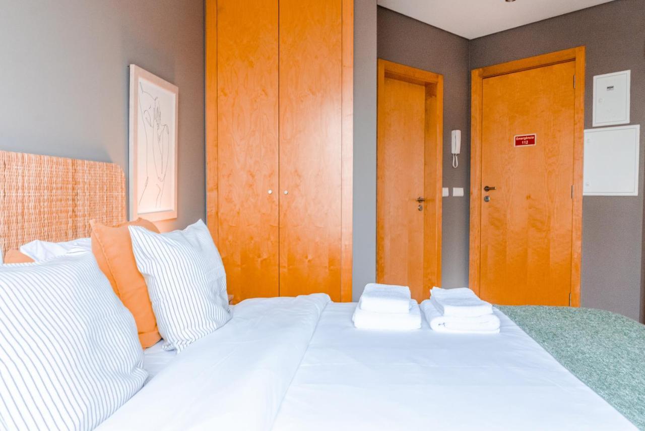Sunny Studio In The Heart Of Lapa - 5Min Walk To Metro! Porto Exterior foto